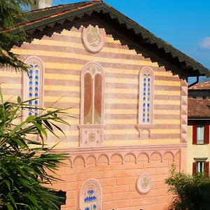 Palazzo Rivola ** Bergamo