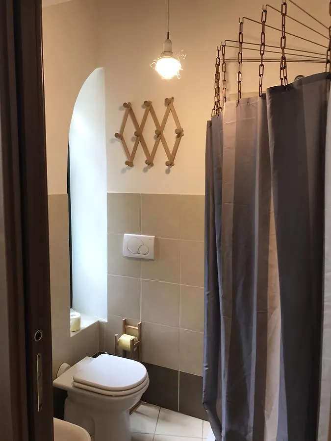 Myroom Citta Alta 1 Bergamo 2*,  Italy